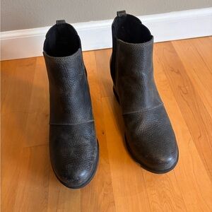 Sorel women’s Joan of Arc black Leather Boots EUC